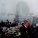 Centraal_Amerika_Guatemala2-aan-de-kerk-in-chichicastenangotenangokerk-in-chichicastenangotenango